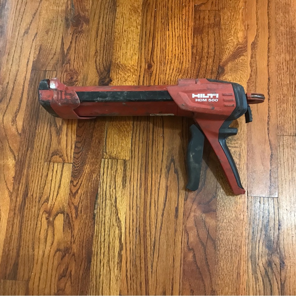 Hilti HDM500 HDM 500 Manual Epoxy Dispenser 
Mortar Listed Separately Here
